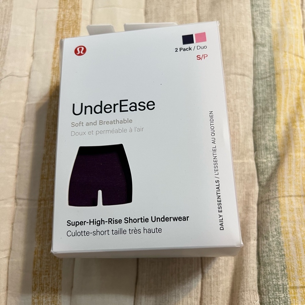 Lululemon UnderEase Super-High-Rise Shortie Underwear